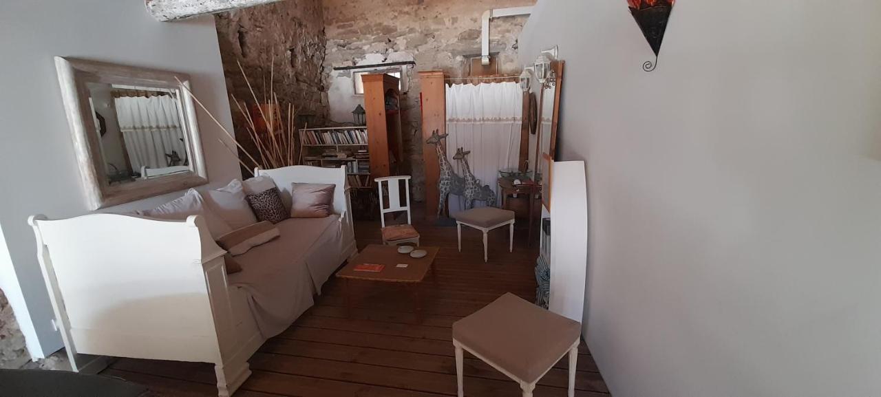 La Maisonnette Avec Et Piscine *