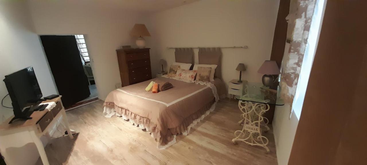 La Maisonnette Avec Et Piscine Holiday home