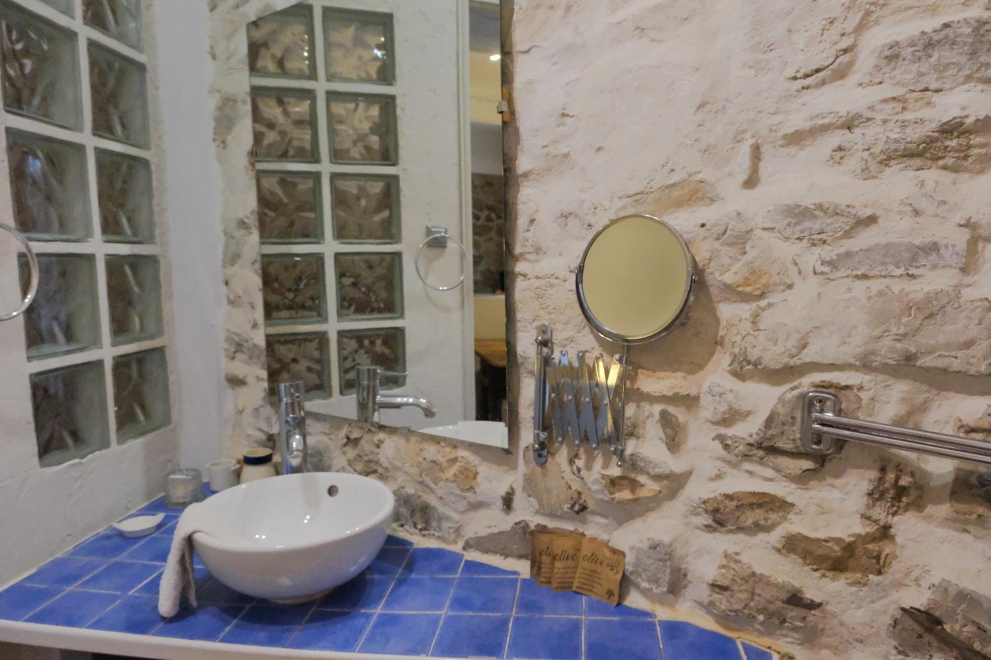 La Maisonnette Avec Et Piscine *