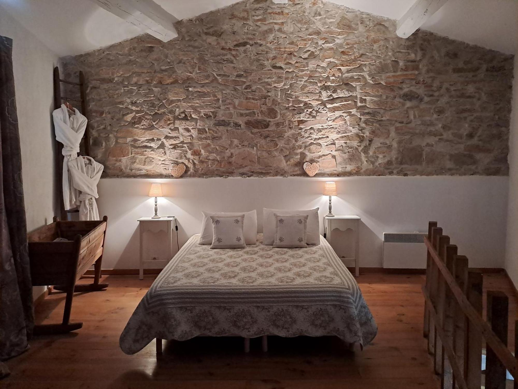 La Maisonnette Avec Et Piscine Holiday home